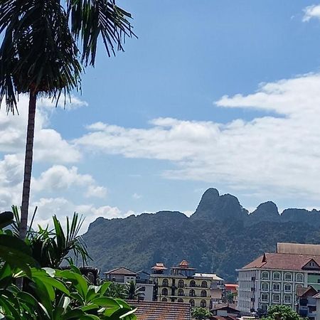 Vang Vieng Queen'S- Mountain View Hotel Esterno foto