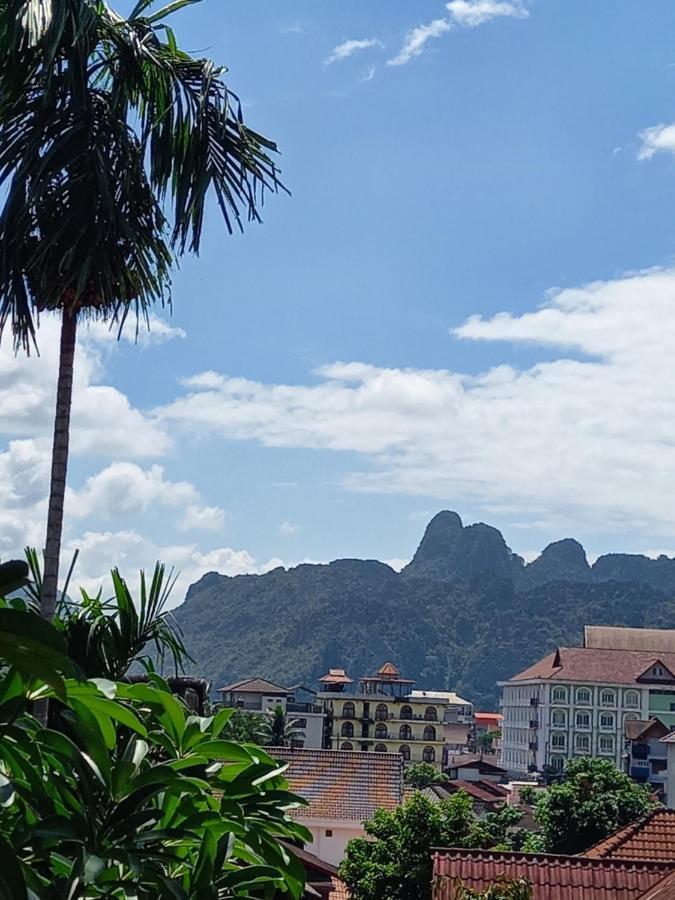 Vang Vieng Queen'S- Mountain View Hotel Esterno foto
