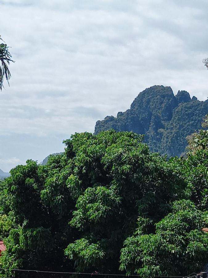 Vang Vieng Queen'S- Mountain View Hotel Esterno foto
